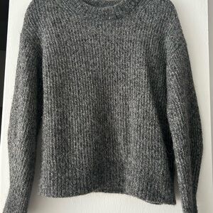 Everlane Charcoal Women's Crew Neck Sweater